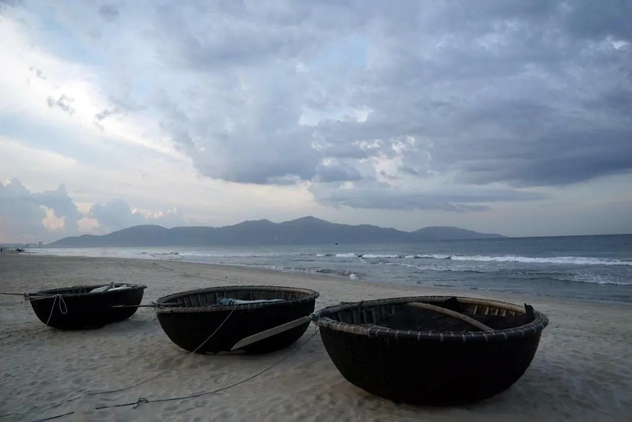 Sky Star Hotel Da Nang 2*,  Vietnam